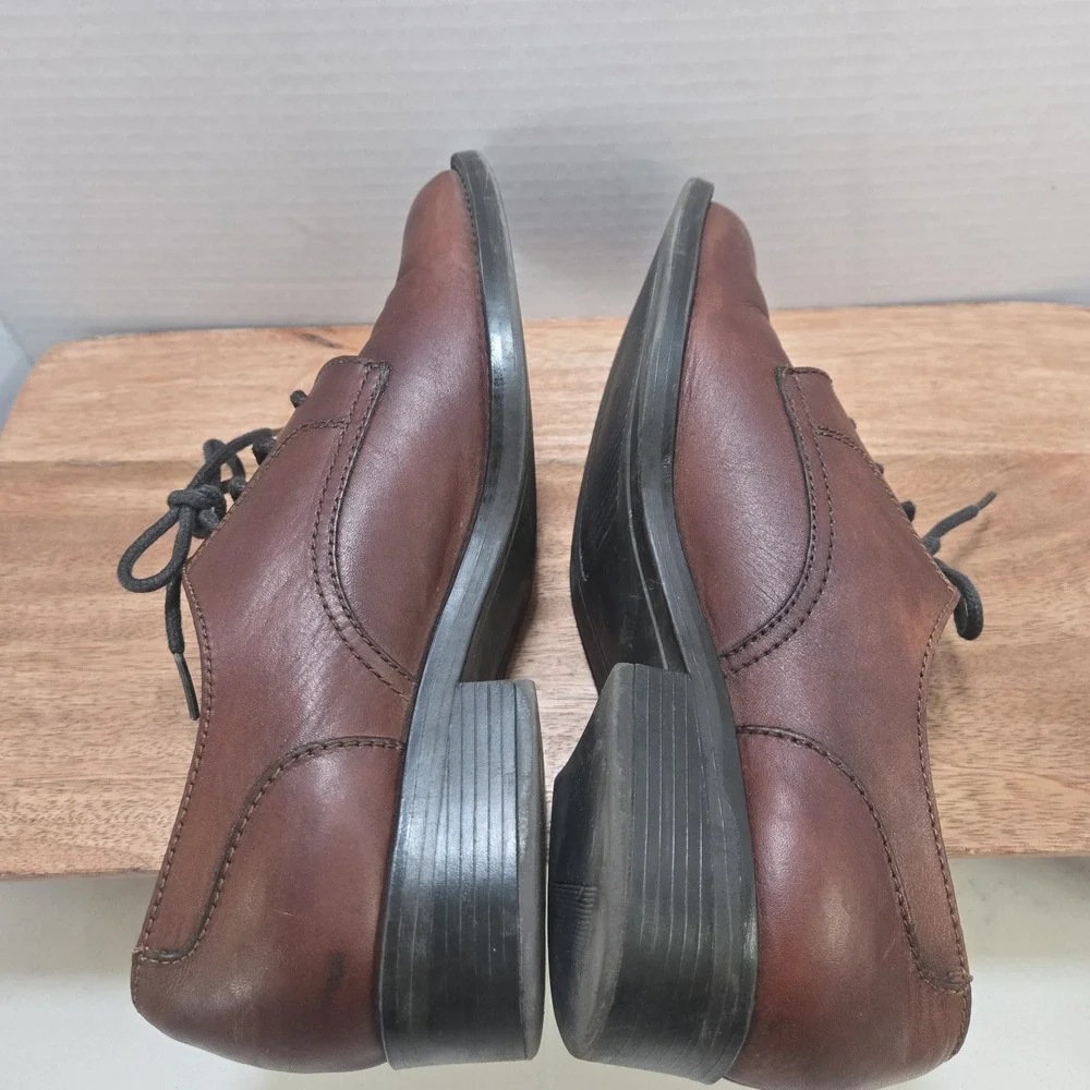 G.H. Bass & Co‎ Brown Leather Oxford Dress Shoes Lace Up Classic Men's 8.5 Est